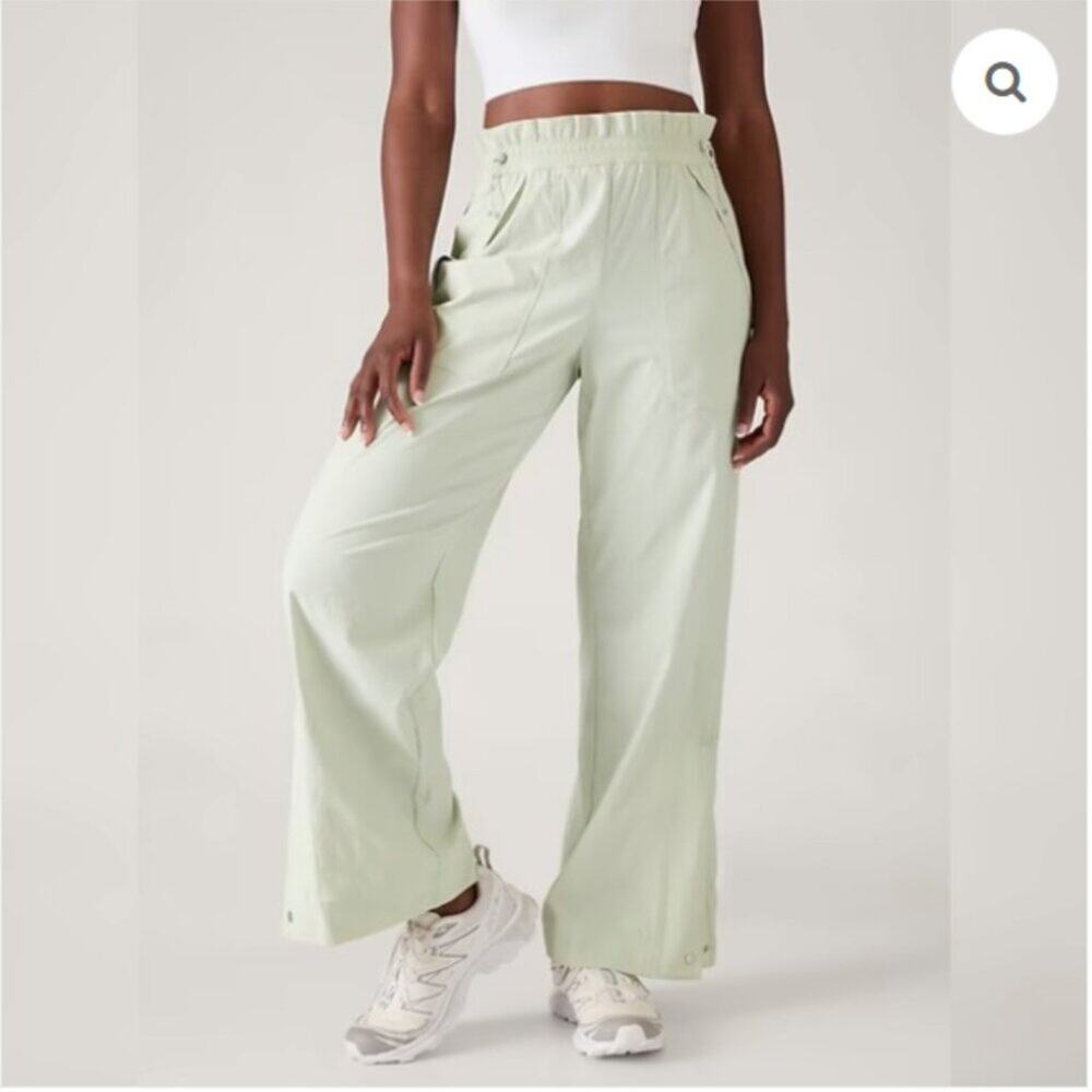 Athleta Women’s TREKKIE HIGH RISE PARACHUTE PANT -Beige - Size 10